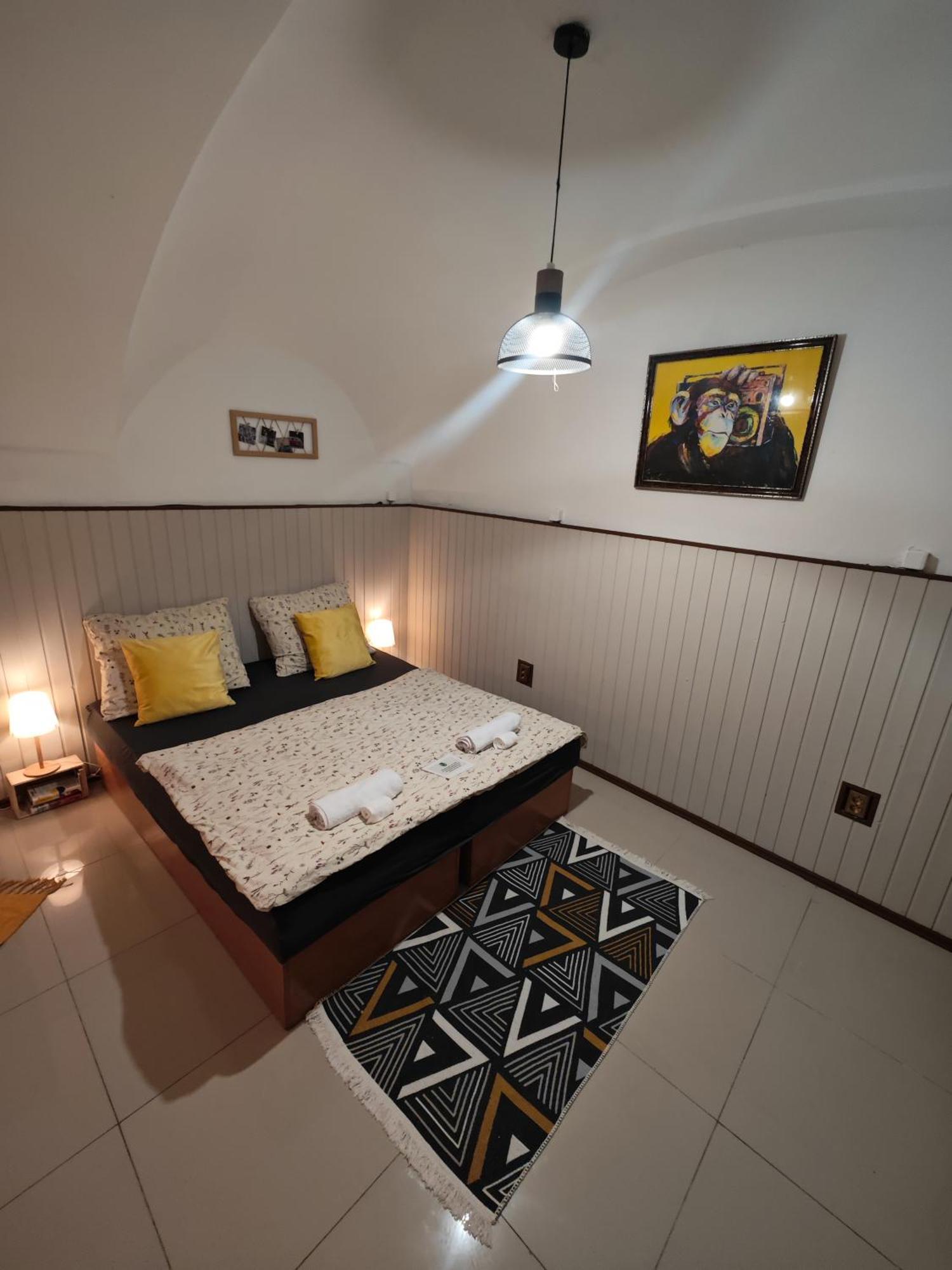 Vintage Room With Garden View Bratislava Exterior photo