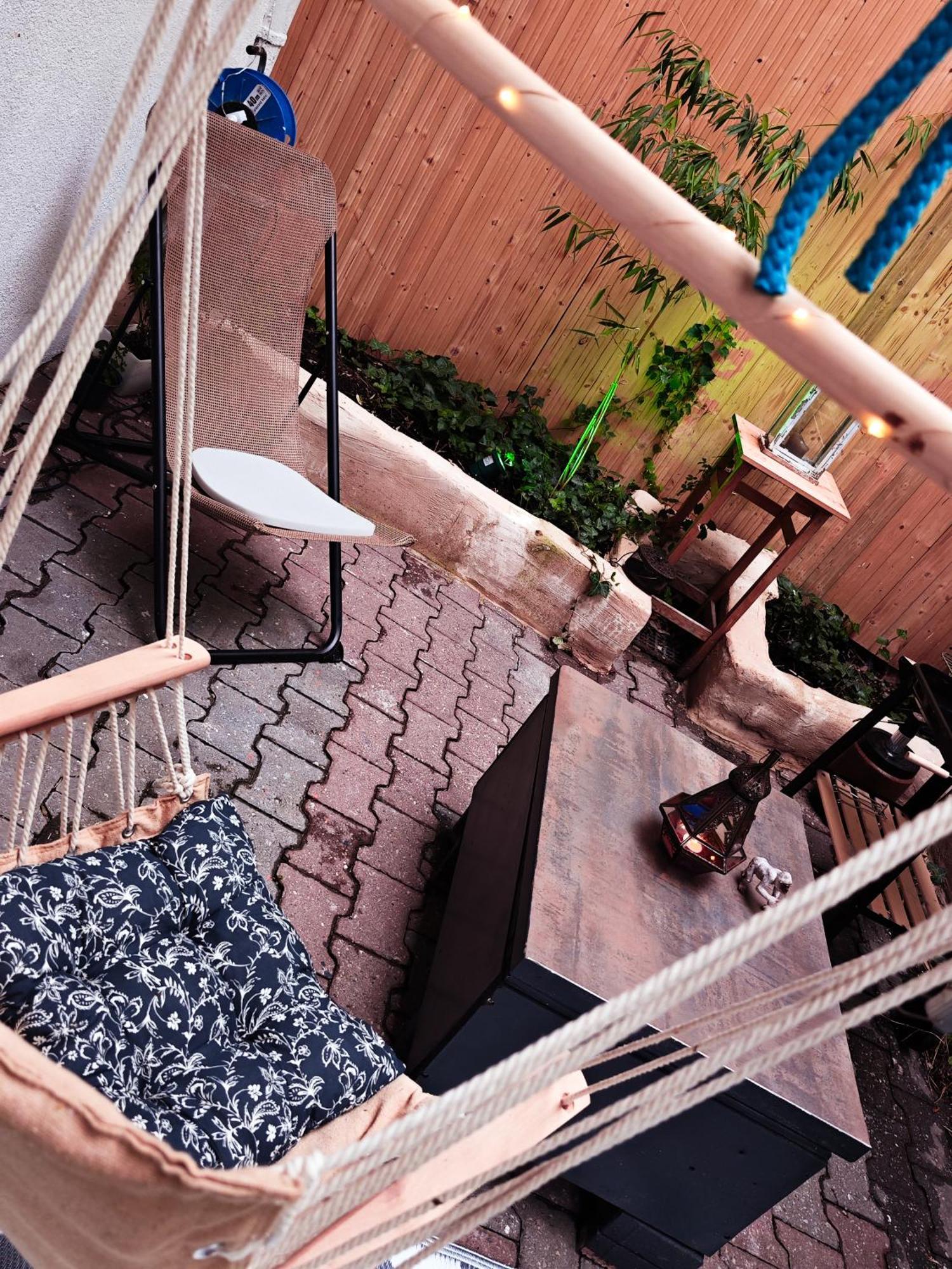 Vintage Room With Garden View Bratislava Exterior photo