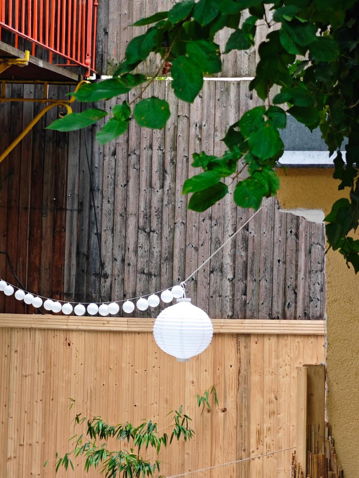 Vintage Room With Garden View Bratislava Exterior photo